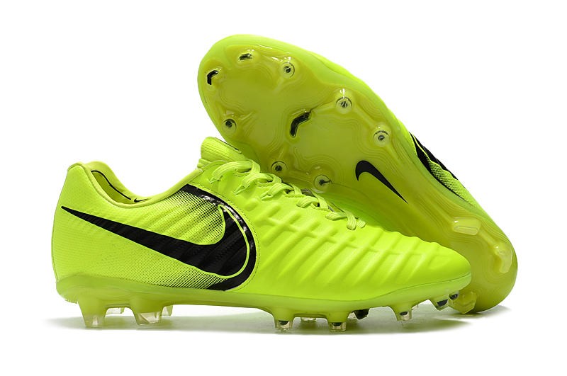 nike black and yellow boots