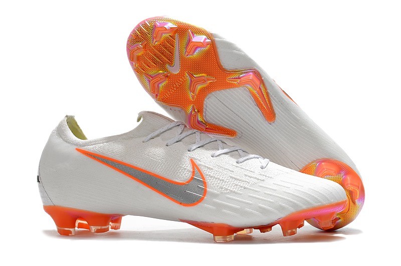 new nike soccer cleats 2018