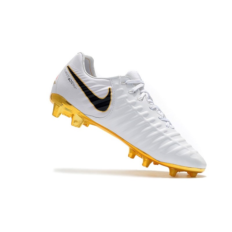 nike tempo soccer shoes