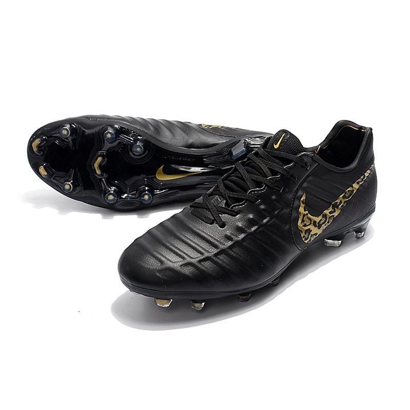 all black nike tiempo football boots